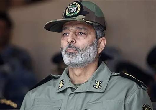 موسوي : إذا كان ترامب ينوي الحرب، فلماذا يتحدث في الوقت نفسه عن التفاوض؟