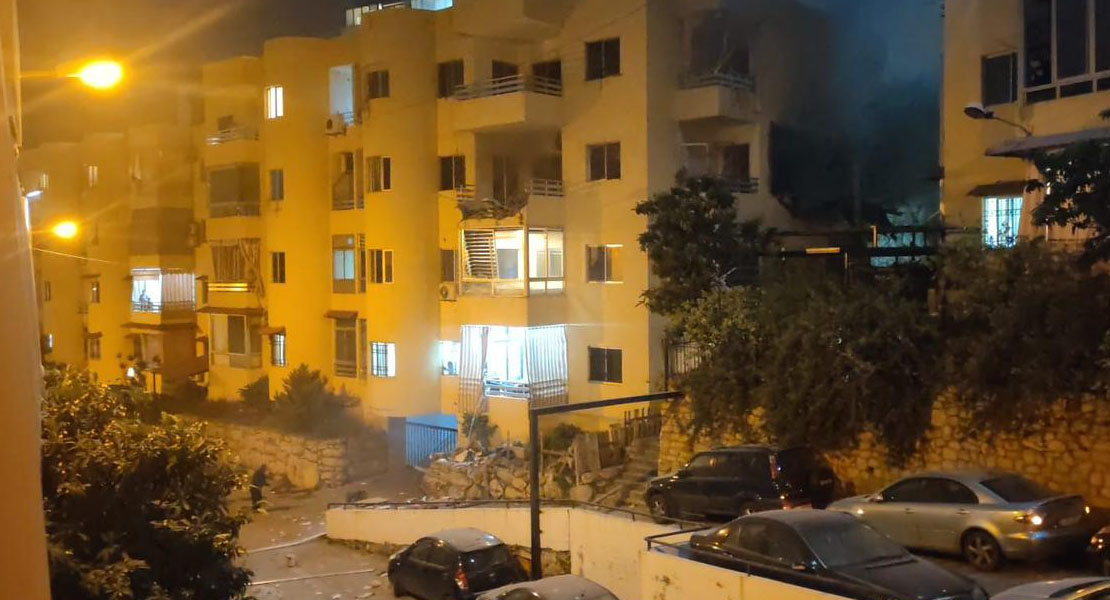 قيادة الجيش توضح : الشخص الذي غادر مبنى عين سعادة بدراجة نارية عامل توصيلات