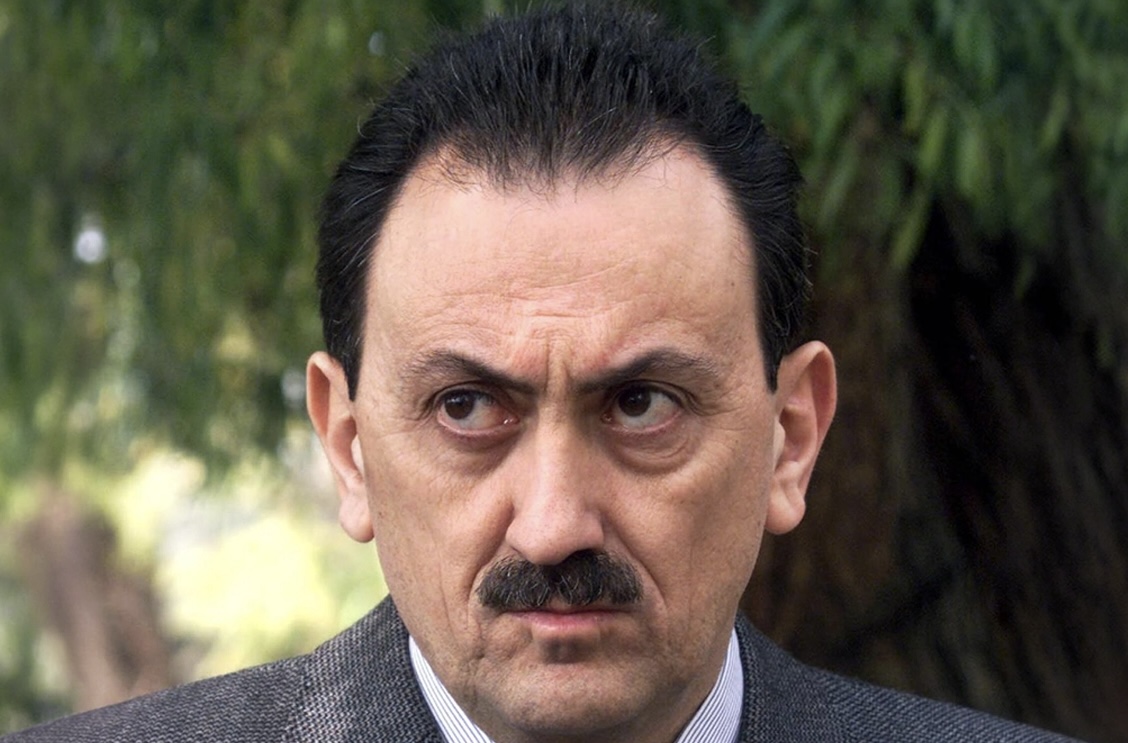 الجيش امام منزل السفير سيمون كرم &hellip; والسبب؟